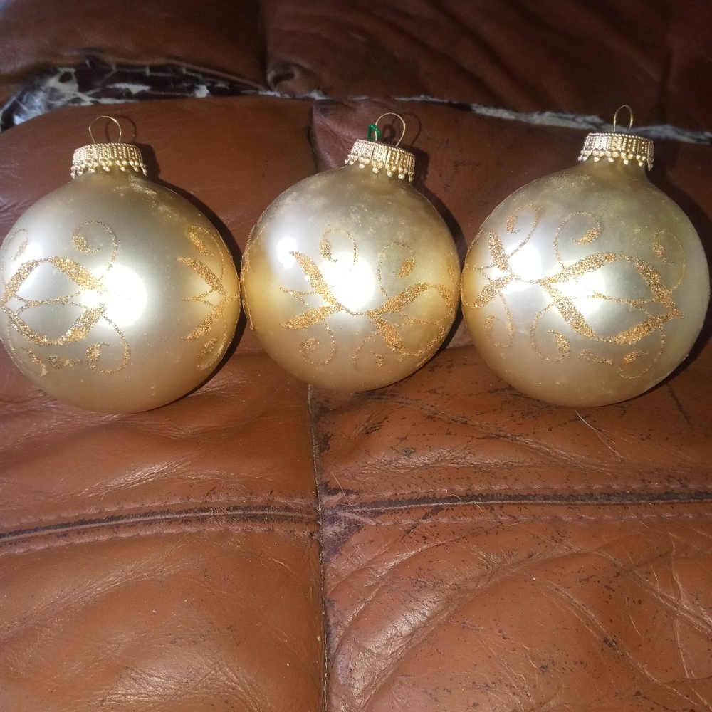 Christmas glittered balls